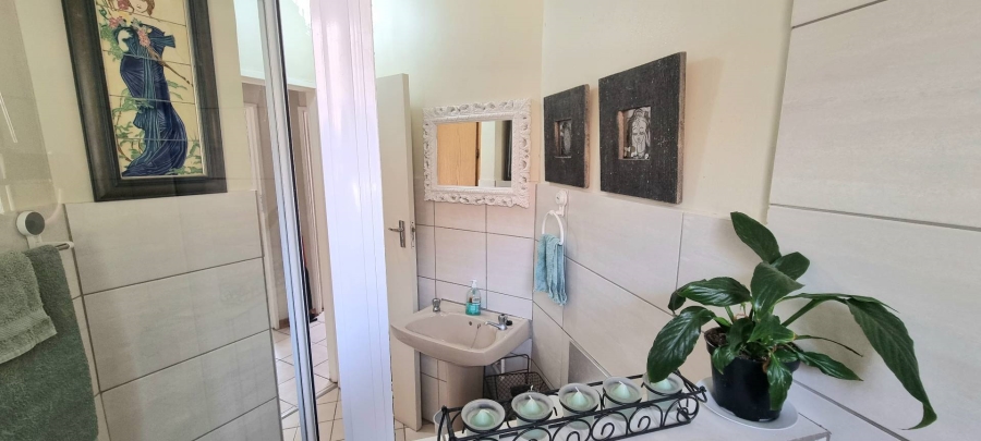 3 Bedroom Property for Sale in Langenhovenpark Free State